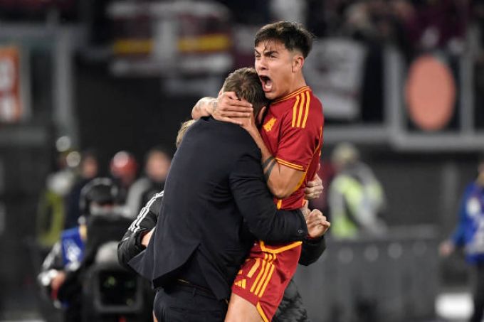 Roma, Dybala per sempre: superato lo shock per l'addio di Mourinho