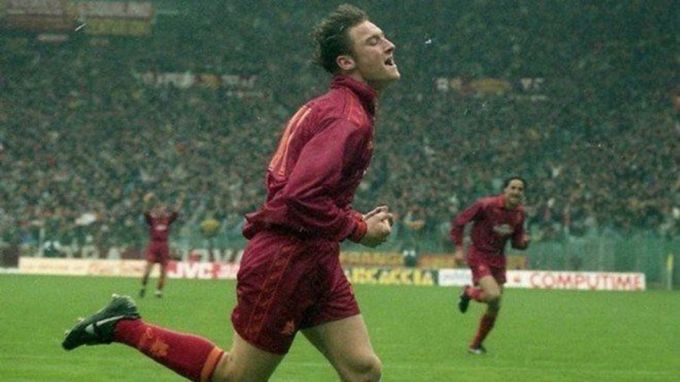 Il 28 marzo di 31 anni fa l'esordio di Totti in Serie A con la Roma