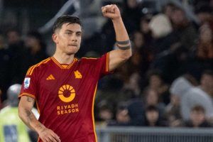 Paulo Dybala esulta