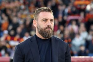 De Rossi sulla panchina della Roma