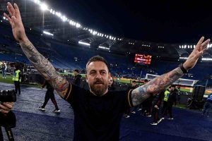 De Rossi roma auguri