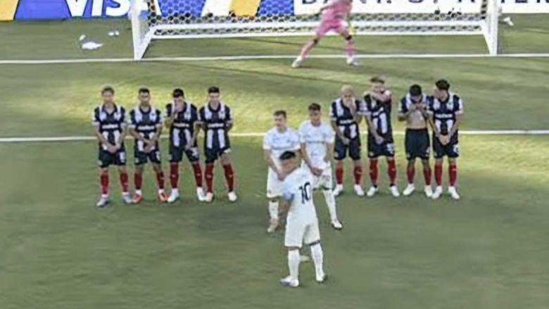 Barriera divisa Mondiale per Club
