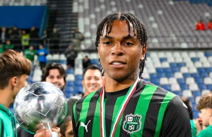 Calciomercato Roma Lauriente quanto vuole