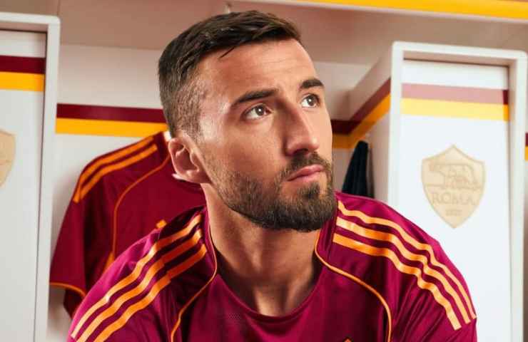 Calciomercato Roma titolarissimo addio
