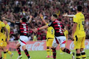 Calciomercato Roma dal Flamengo difensore