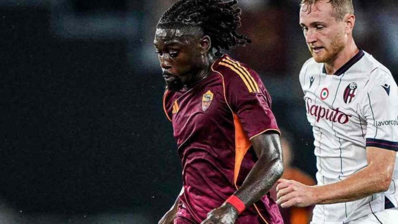 Manu Konè durante un'azione in campo