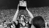 Di Bartolomei alza la coppa