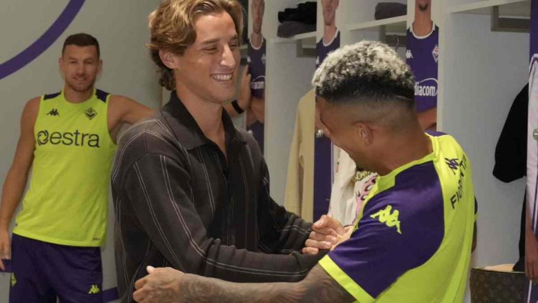 Edoardo bove in visita al Viola Park