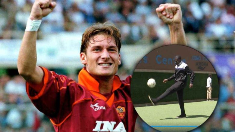 Francesco Totti e Erick Oduor