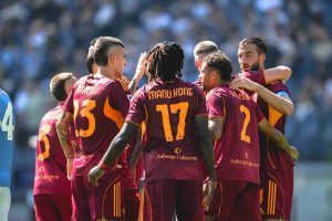 I festeggiamenti dopo il gol di Pellegrini
