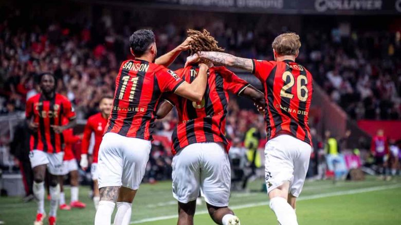 Nizza esulta gol