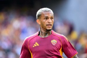 wesley salta l'allenamento