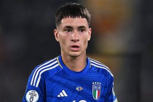 Soulé con la maglia azzurra