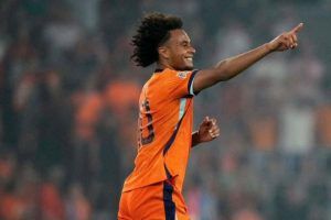 Zirkzee aumentano pretendenti