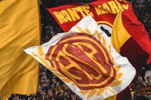 As Roma curva