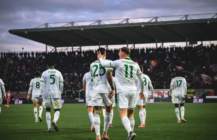 Evan Ferguson dopo il gol con la Cremonese