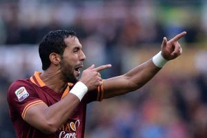 Medhi Benatia con la maglia della Roma