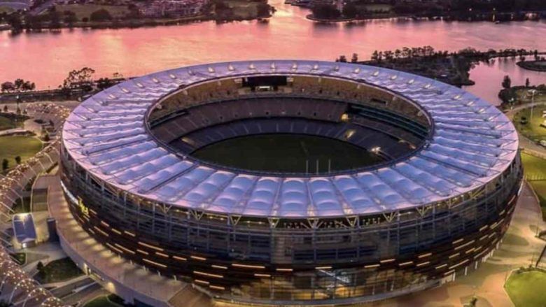 Milan Como non in Australia