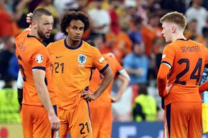 zirkzee con l'olanda