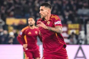 Lorenzo Pellegrini può giocare prima punta