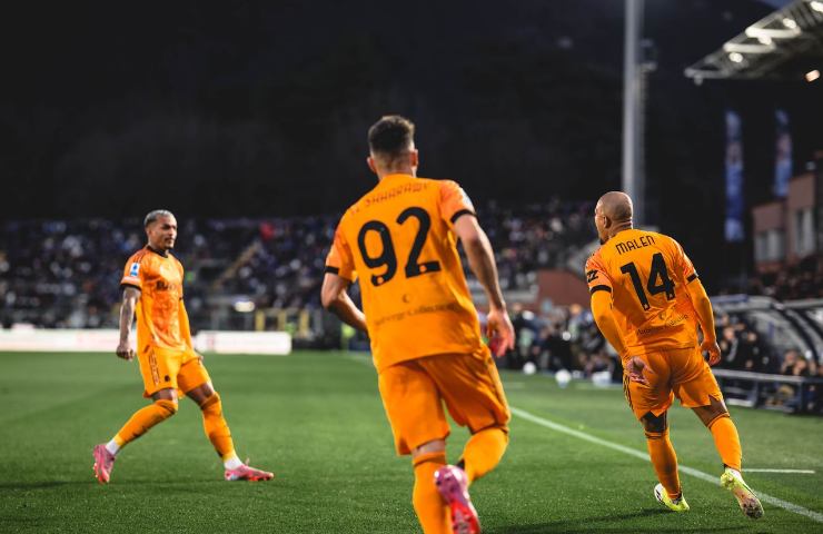 El Shaarawy esulta con Malen e Wesley