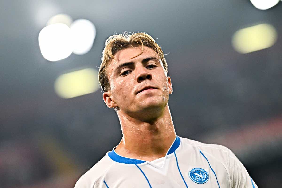 Hojlund esalta Gasperini e avvisa Malen: “Spero non segni troppo, vogliamo competere per lo Scudetto”