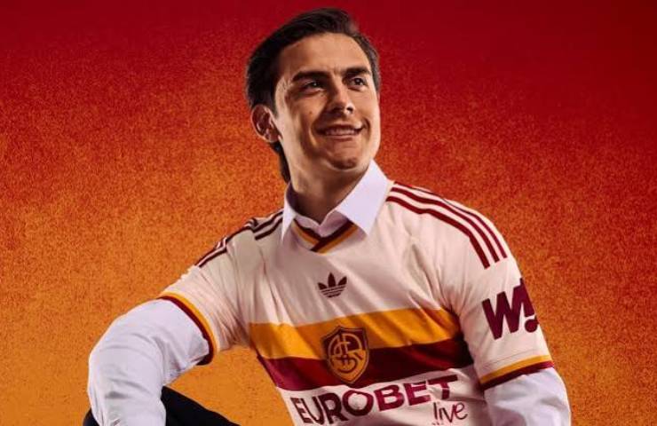 Dybala con la seconda maglia